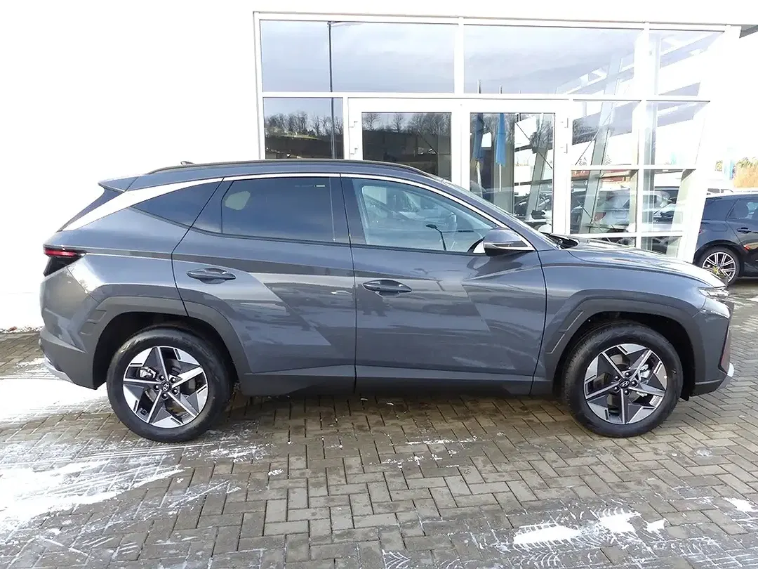 Hyundai TUCSON - Thumbnail 2