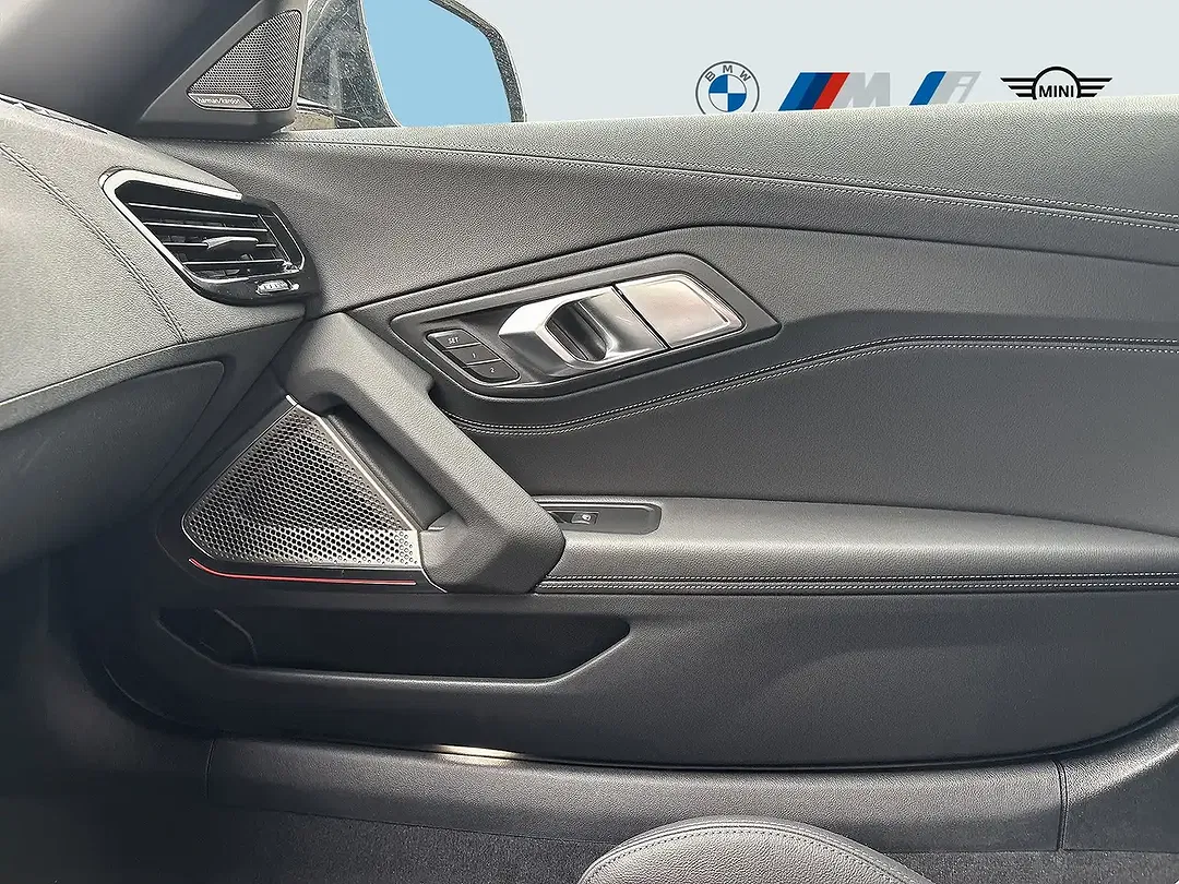BMW Z4 - Thumbnail 11