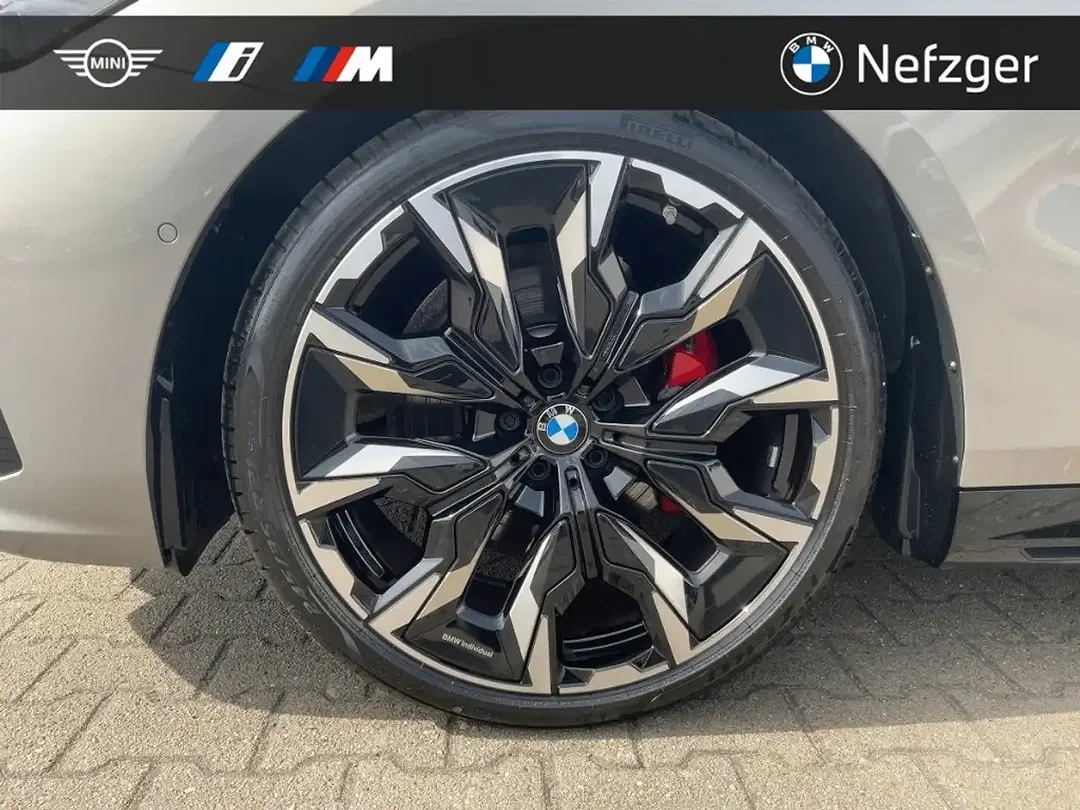 BMW 520 - Thumbnail 12