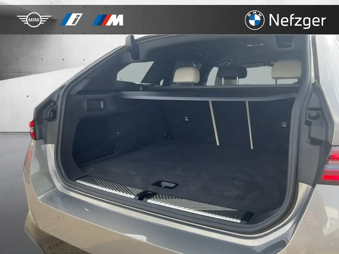 BMW 520 - Thumbnail 6