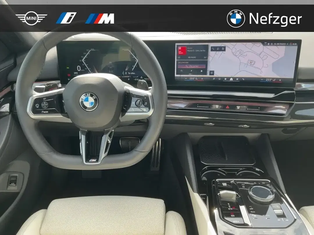 BMW 520 - Thumbnail 9