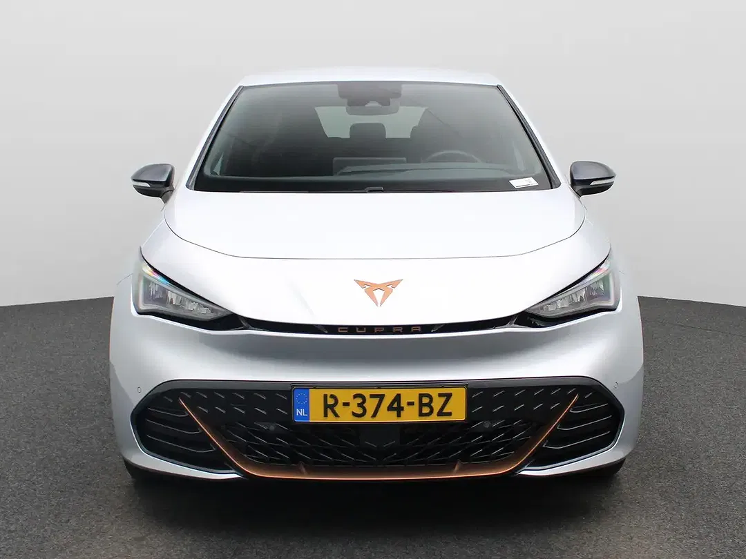CUPRA Born - Thumbnail 3