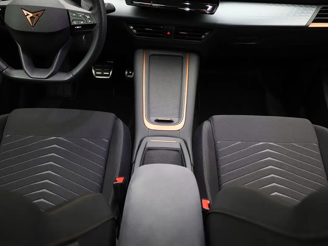 CUPRA Born - Thumbnail 9