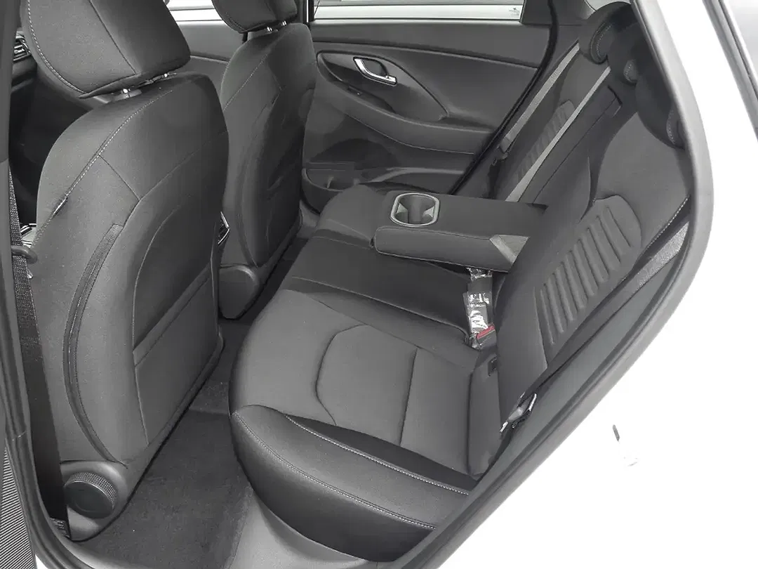 Hyundai i30 - Thumbnail 15