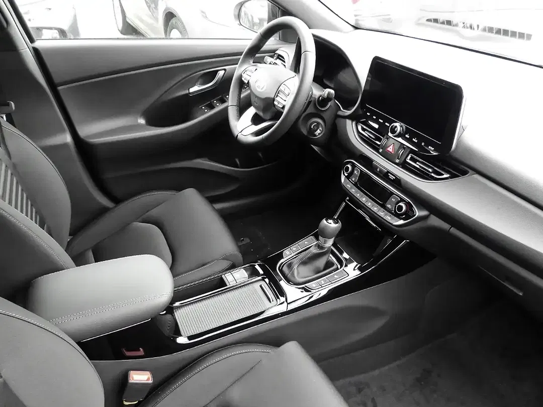 Hyundai i30 - Thumbnail 4