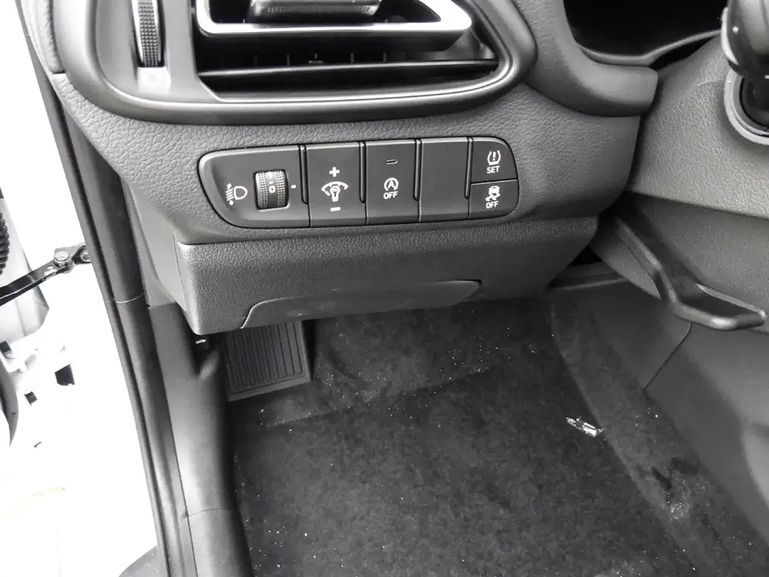 Hyundai i30 - Thumbnail 9