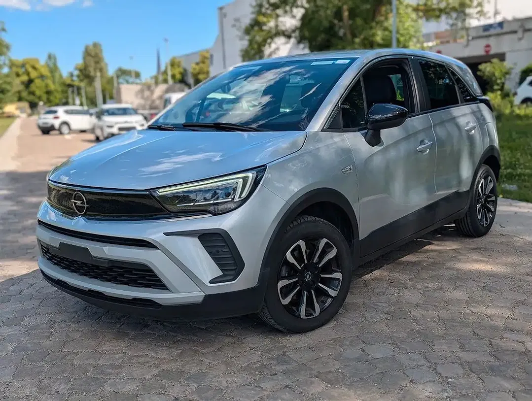 Opel Crossland X - Thumbnail 3