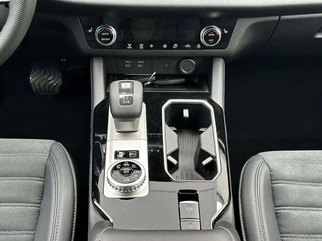 Mitsubishi Outlander - Thumbnail 19