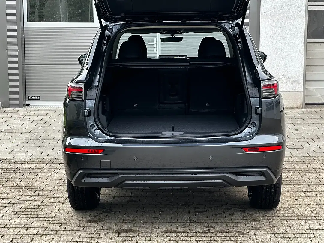 Mitsubishi Outlander - Thumbnail 8