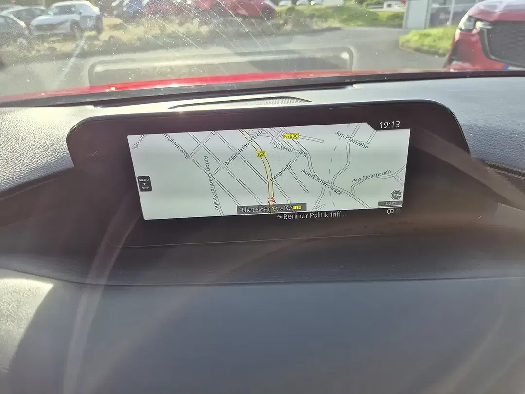 Mazda 3 - Thumbnail 12