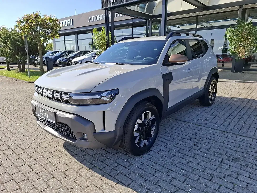 Dacia Duster - Thumbnail 1