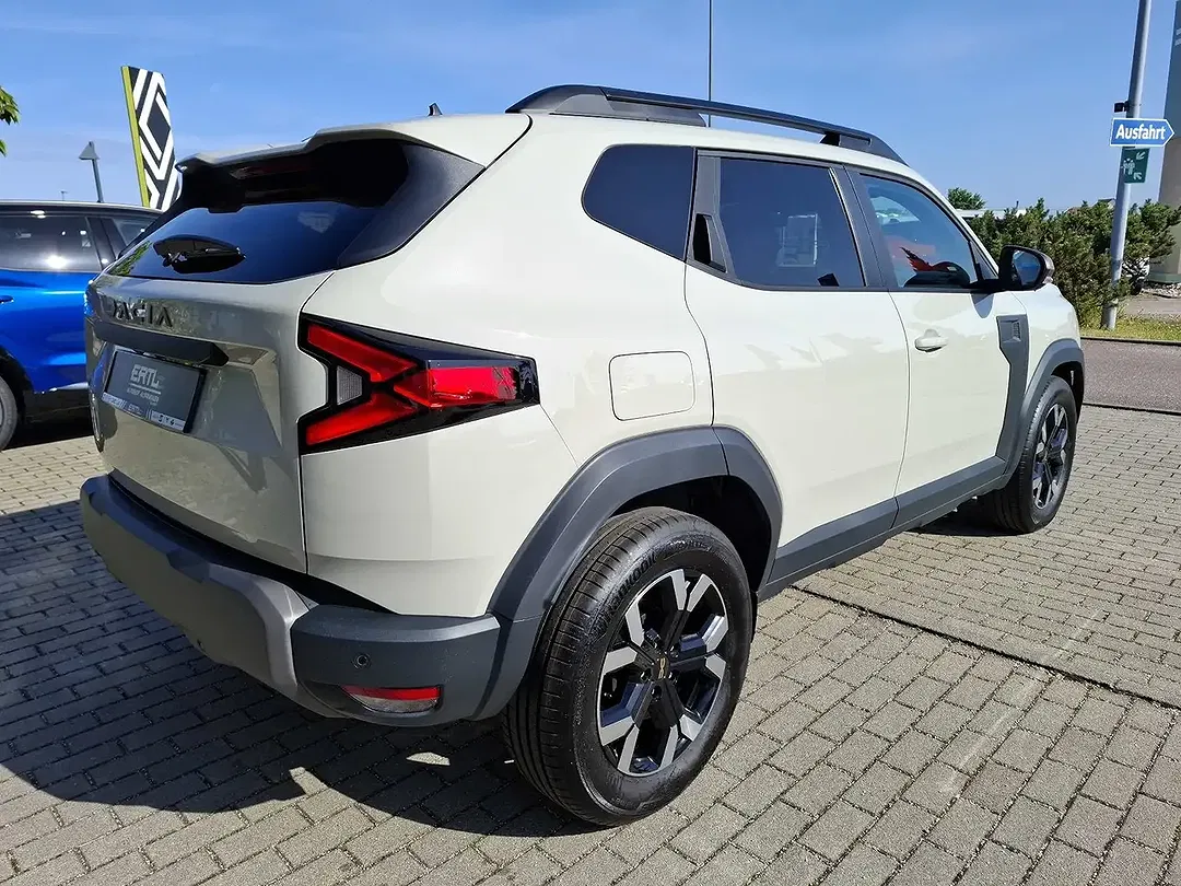 Dacia Duster - Thumbnail 6