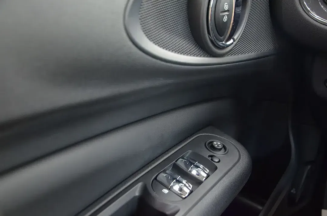MINI Cooper Clubman - Thumbnail 11