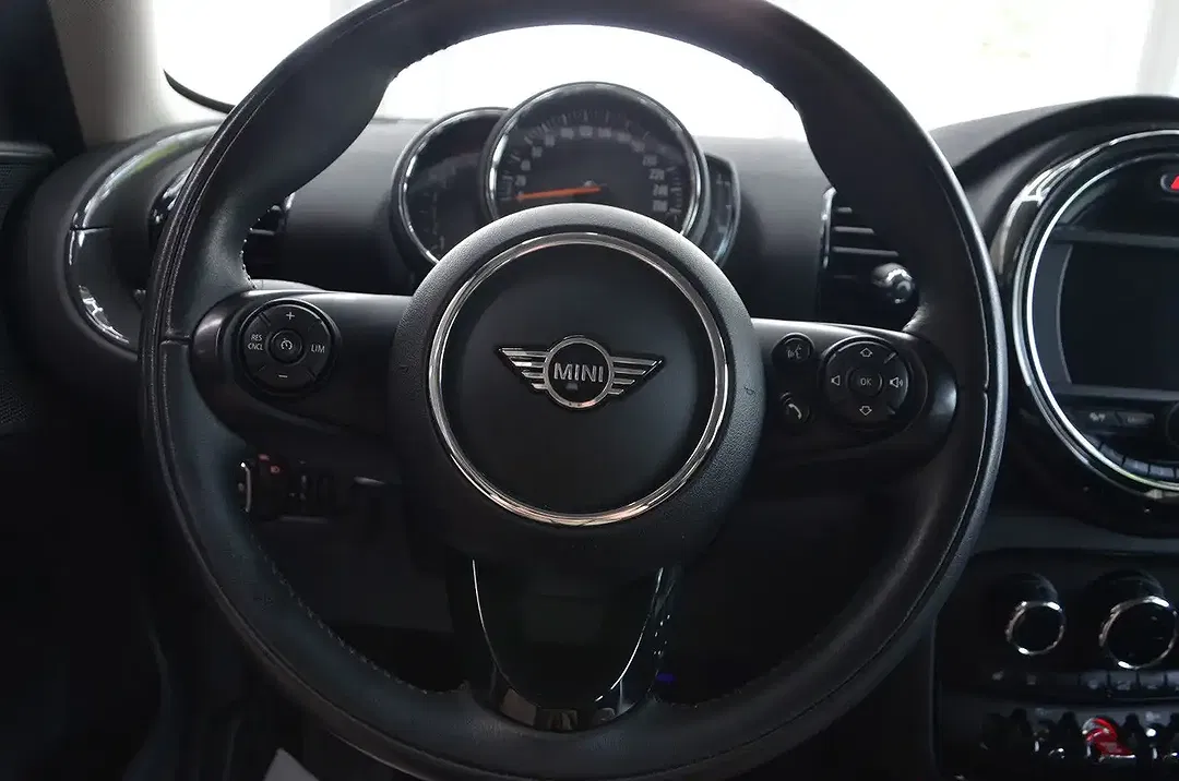 MINI Cooper Clubman - Thumbnail 12