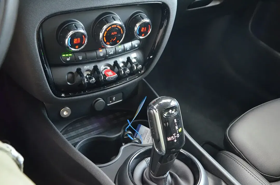 MINI Cooper Clubman - Thumbnail 13