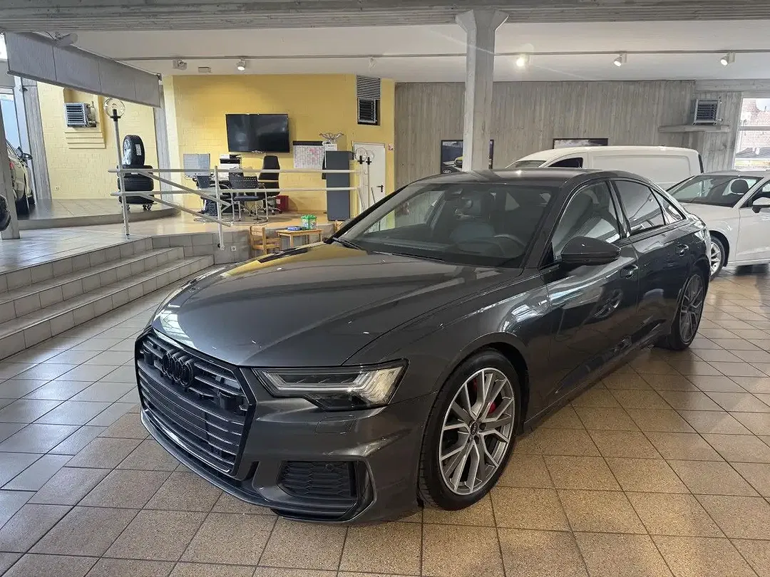 Audi A6 - Thumbnail 3