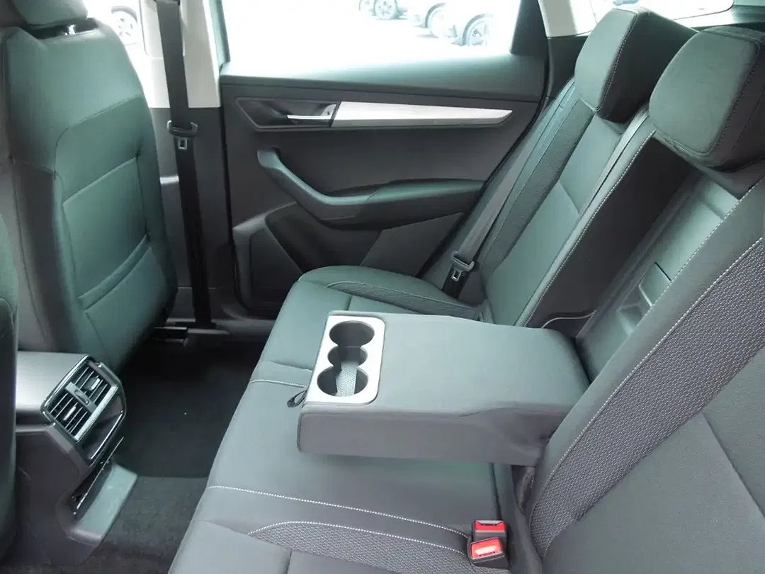 Skoda Karoq - Thumbnail 11