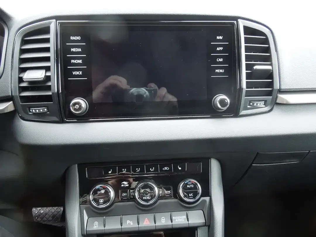 Skoda Karoq - Thumbnail 7
