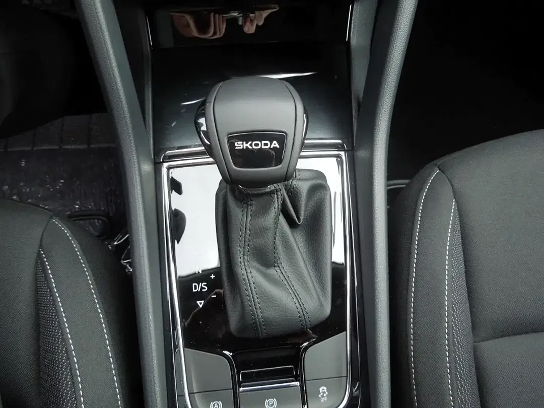 Skoda Karoq - Thumbnail 9