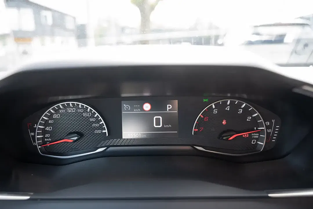 Peugeot 2008 - Thumbnail 14