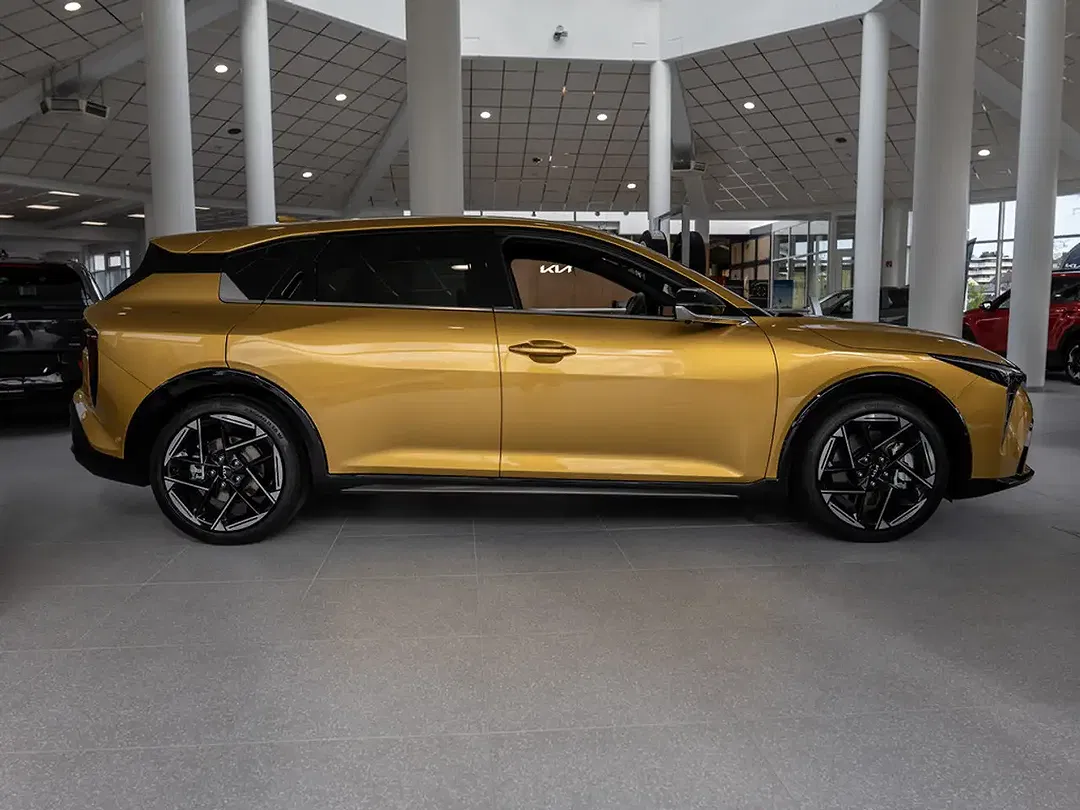 Kia K4 - Thumbnail 5