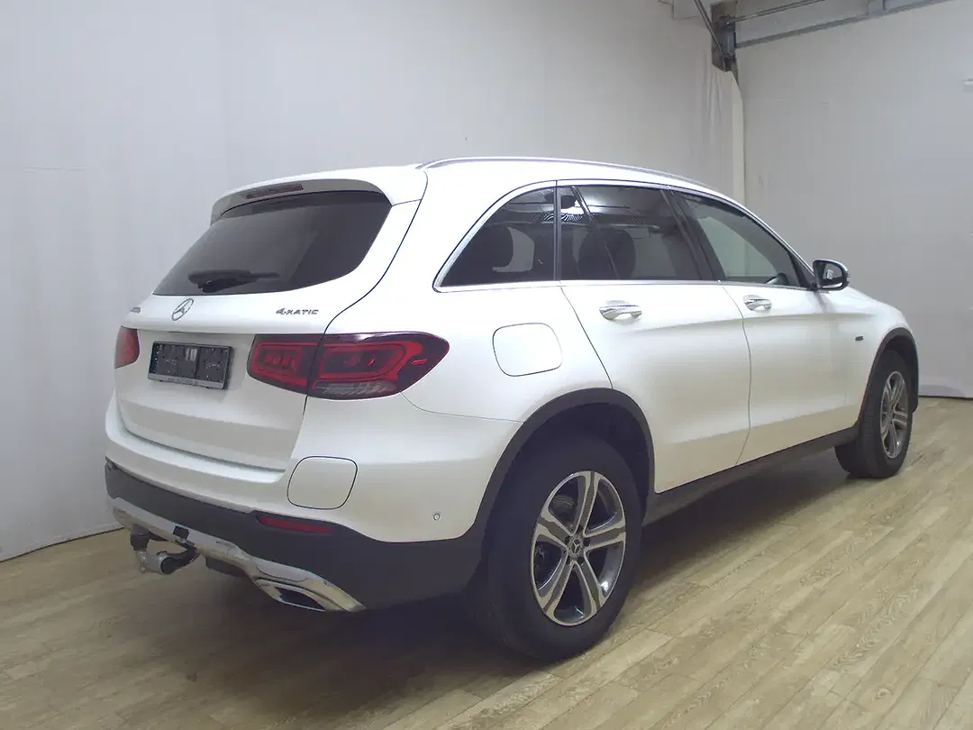 Mercedes-Benz GLC 300 - Thumbnail 3
