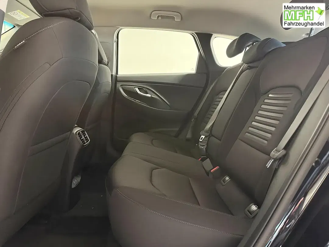Hyundai i30 - Thumbnail 14