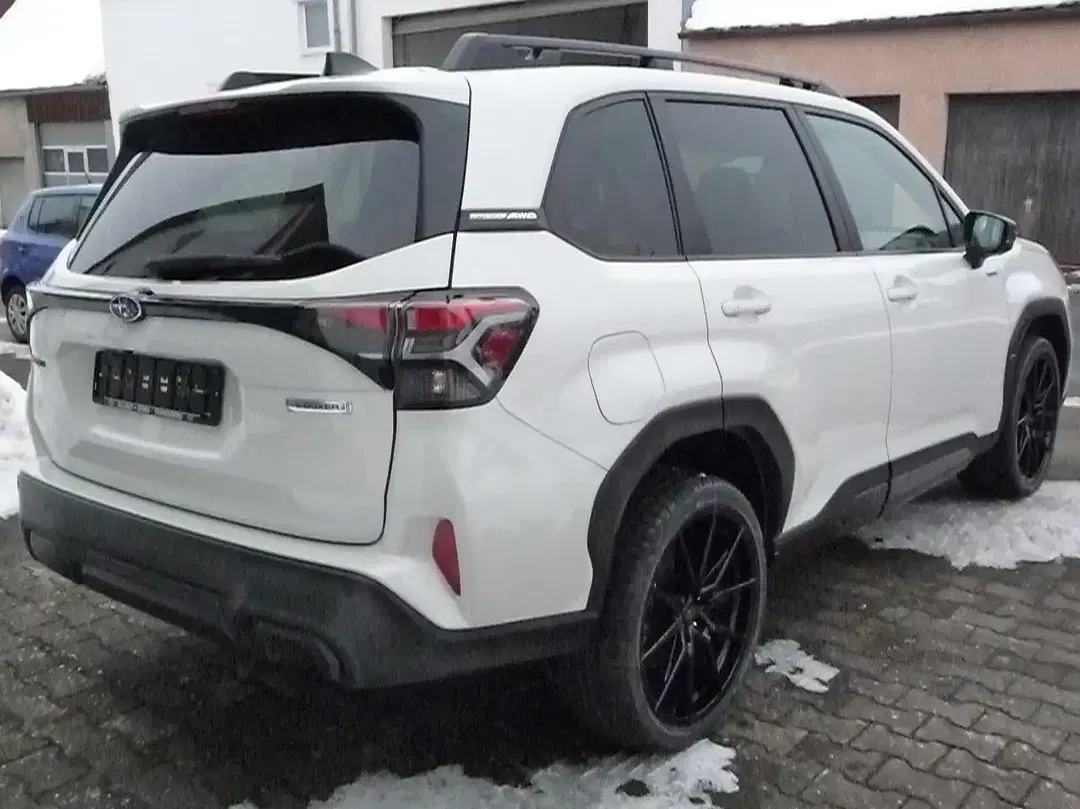 Subaru Forester - Thumbnail 2