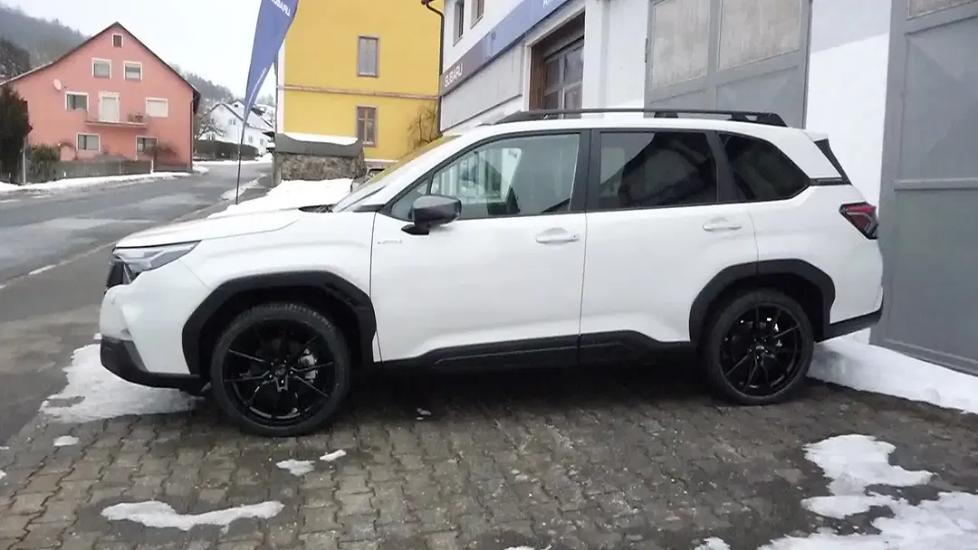 Subaru Forester - Thumbnail 5