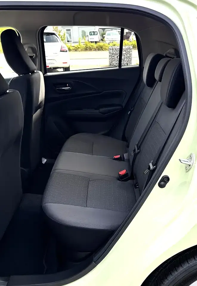 Suzuki Swift - Thumbnail 10
