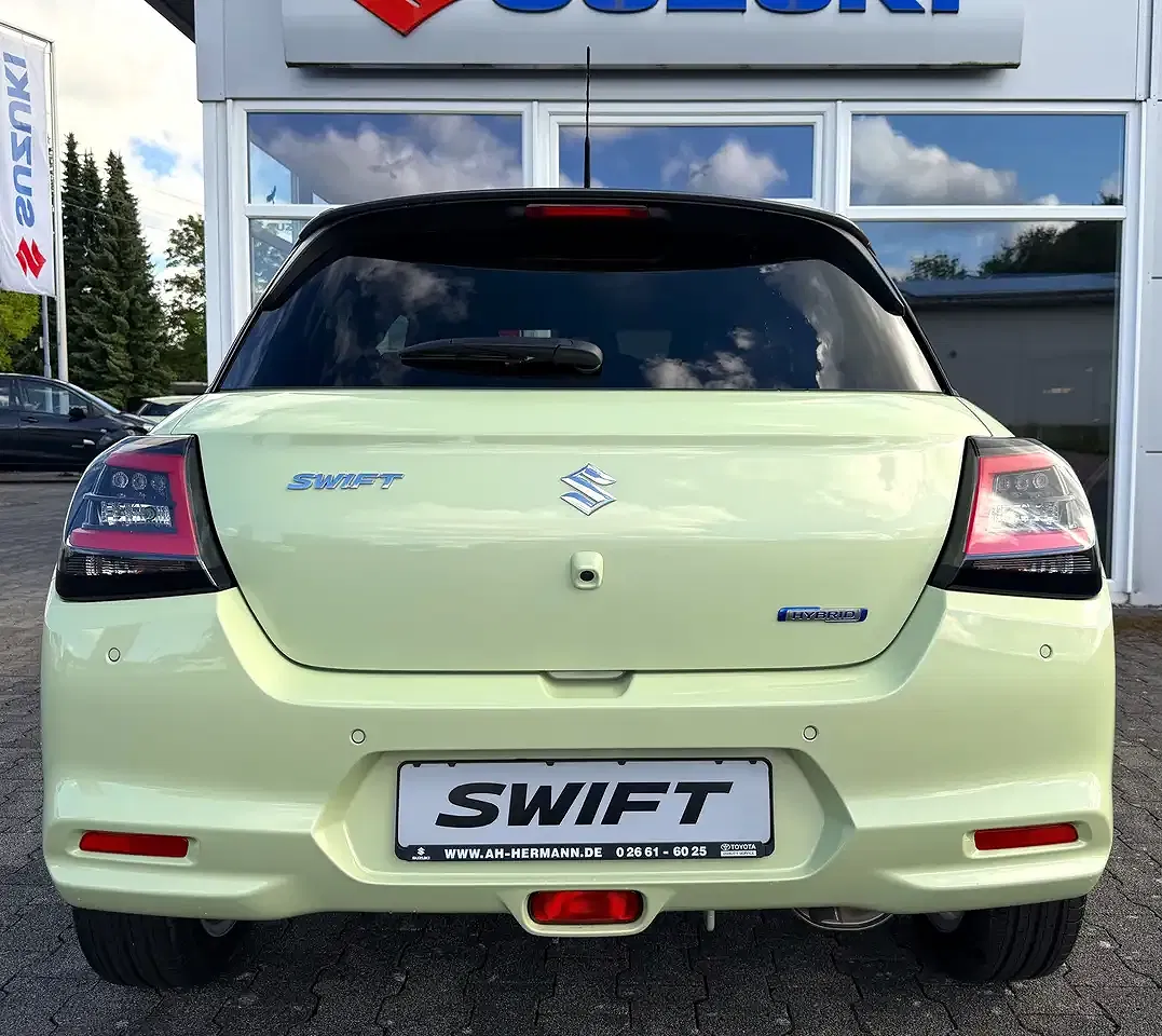 Suzuki Swift - Thumbnail 6