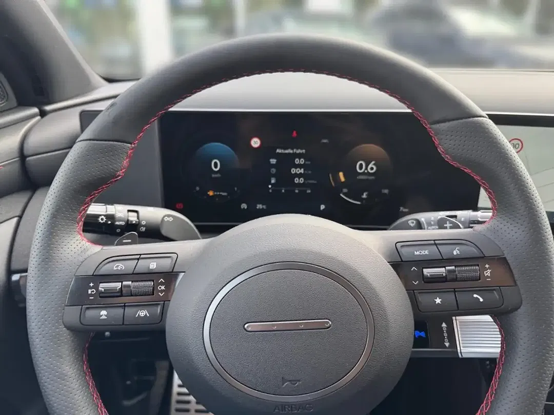 Hyundai TUCSON - Thumbnail 8