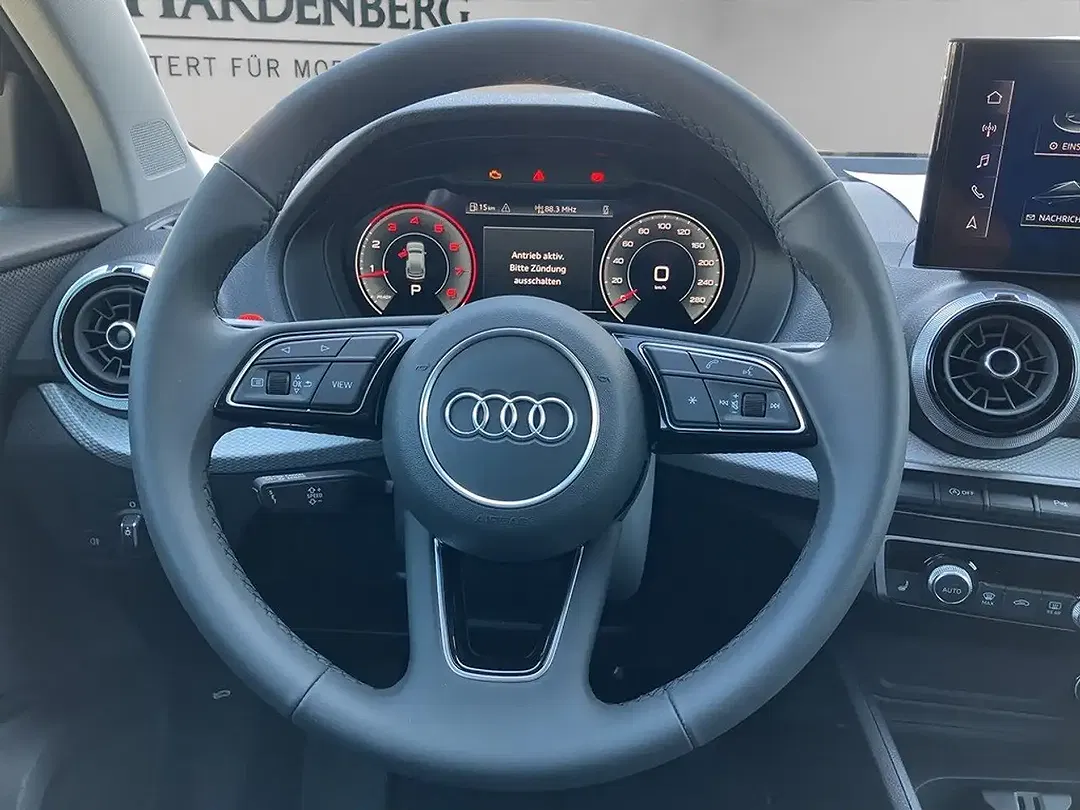 Audi Q2 - Thumbnail 12