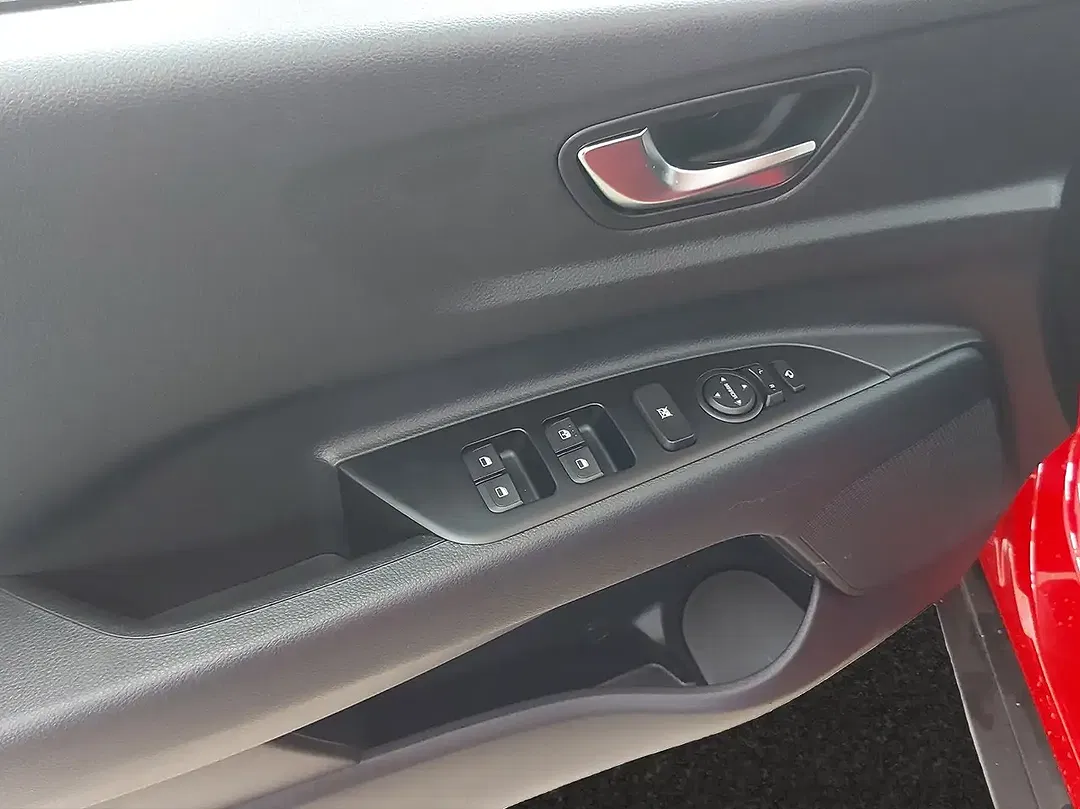 Kia Stonic - Thumbnail 17