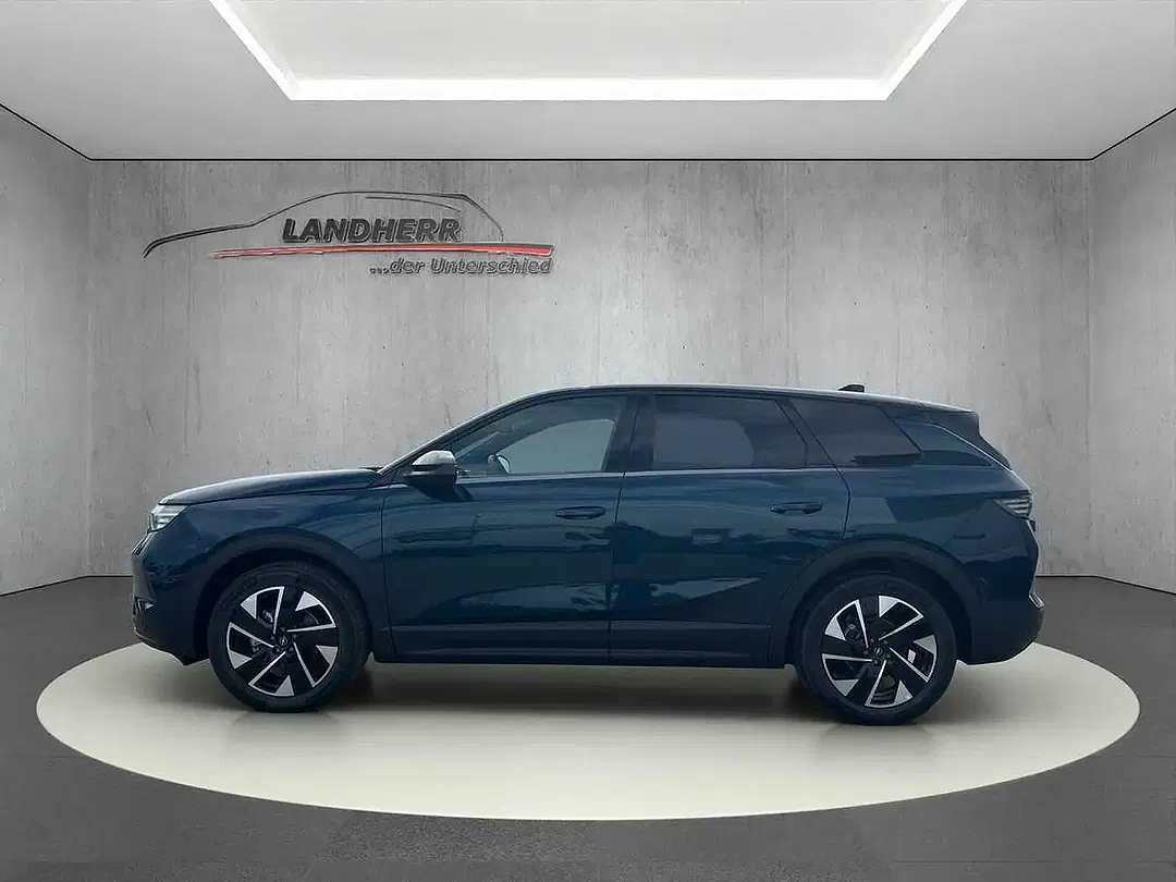 Opel Grandland - Thumbnail 2