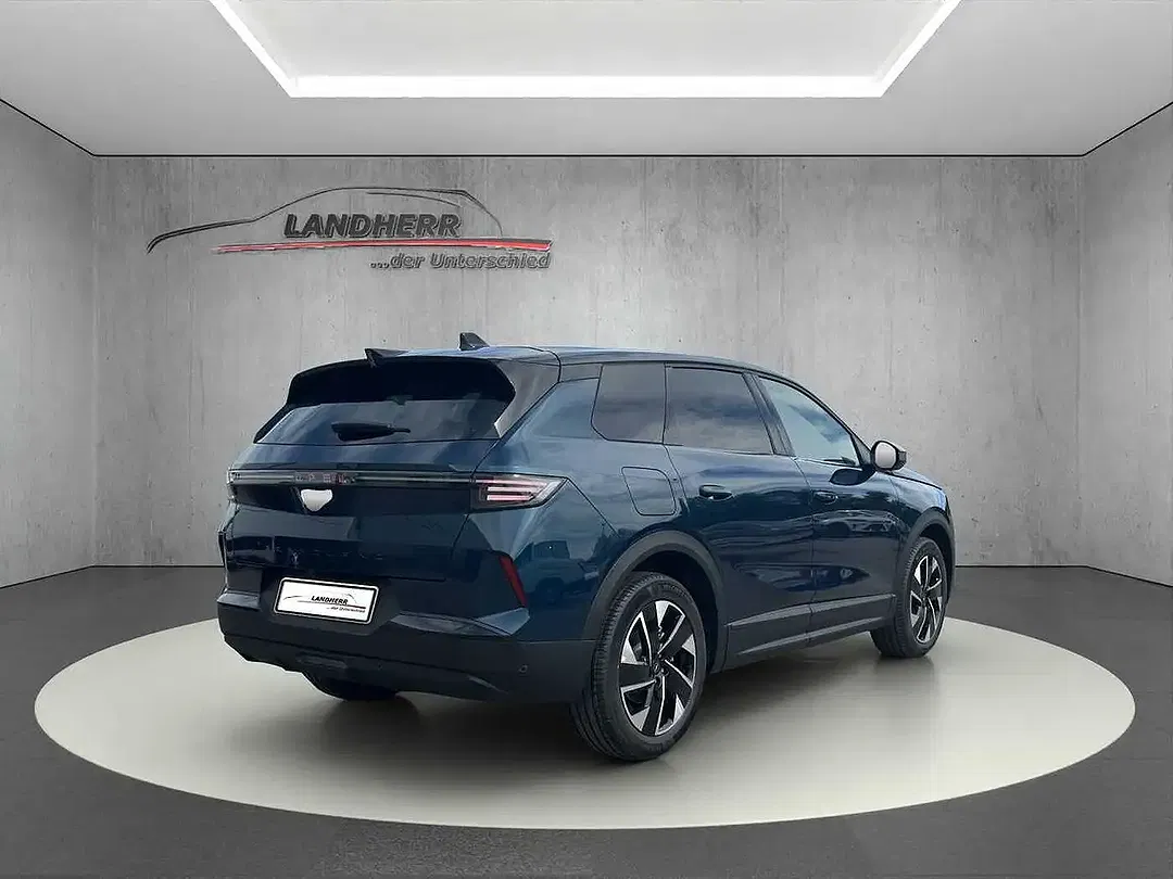 Opel Grandland - Thumbnail 3