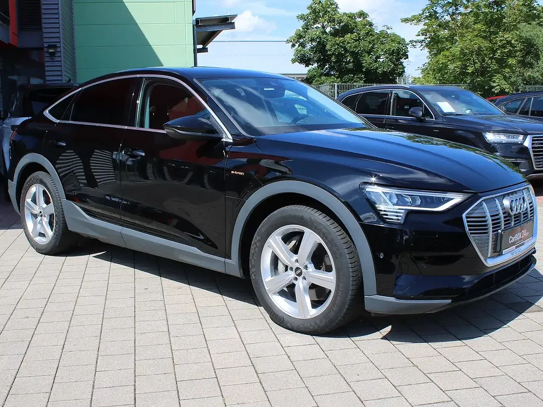 Audi e-tron - Thumbnail 11