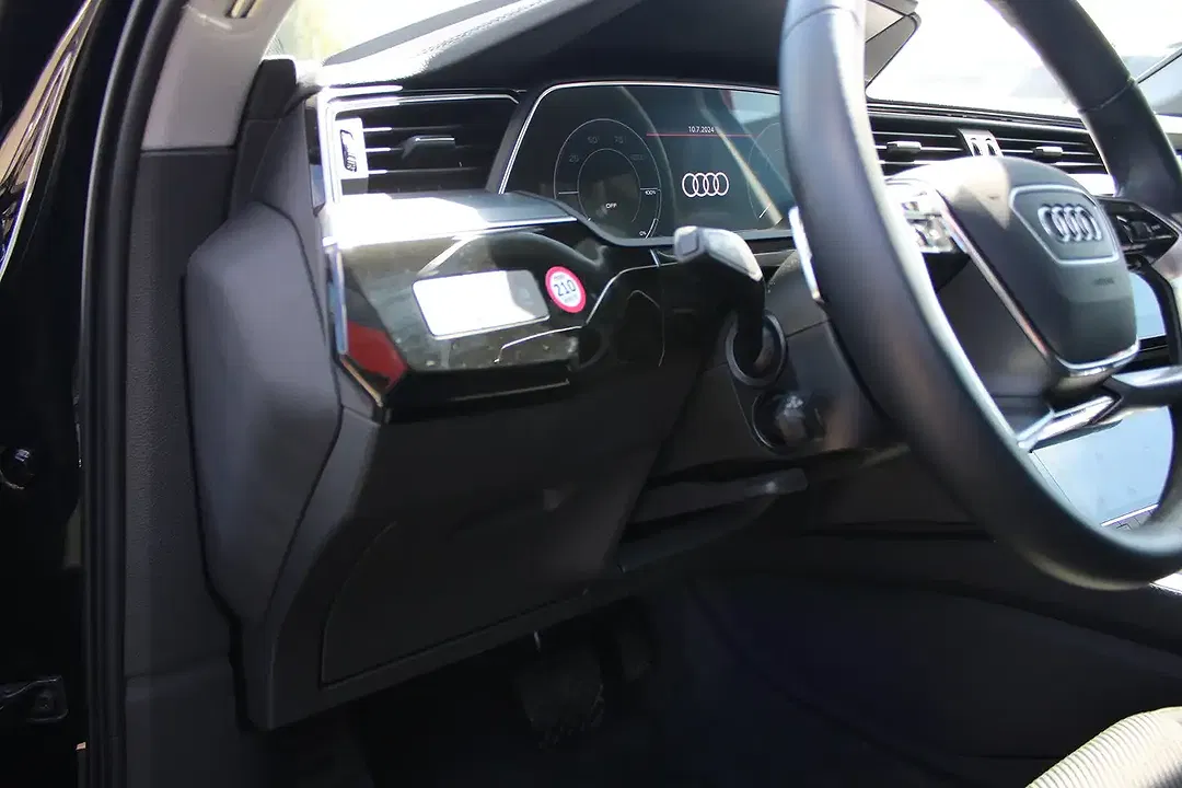 Audi e-tron - Thumbnail 15