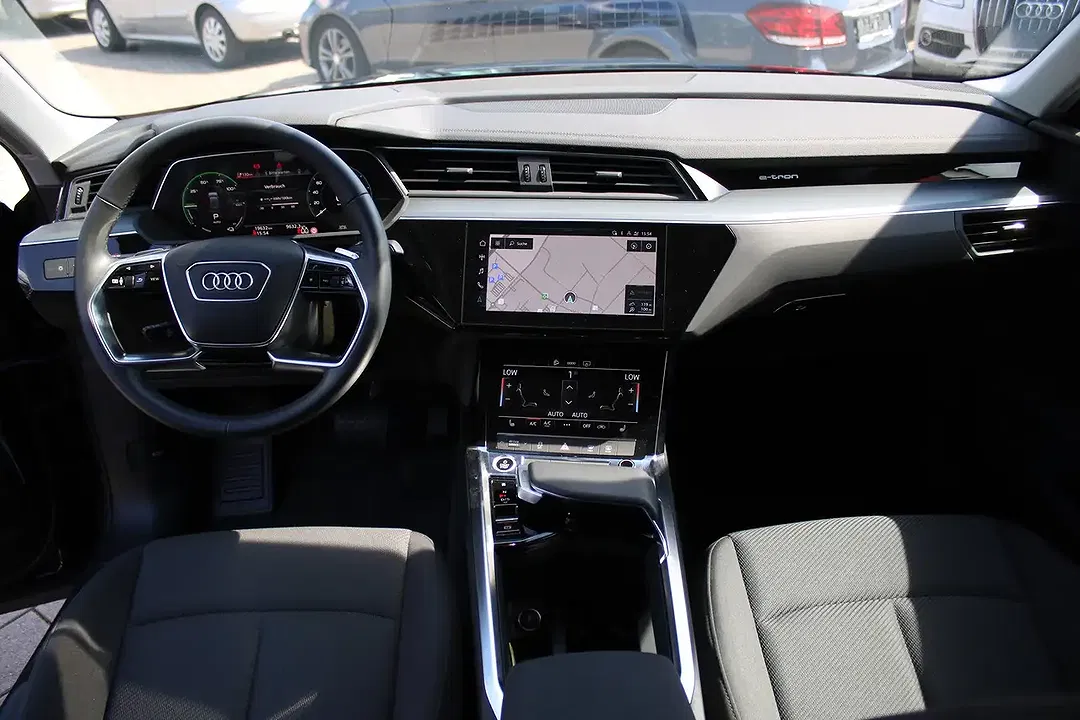 Audi e-tron - Thumbnail 16