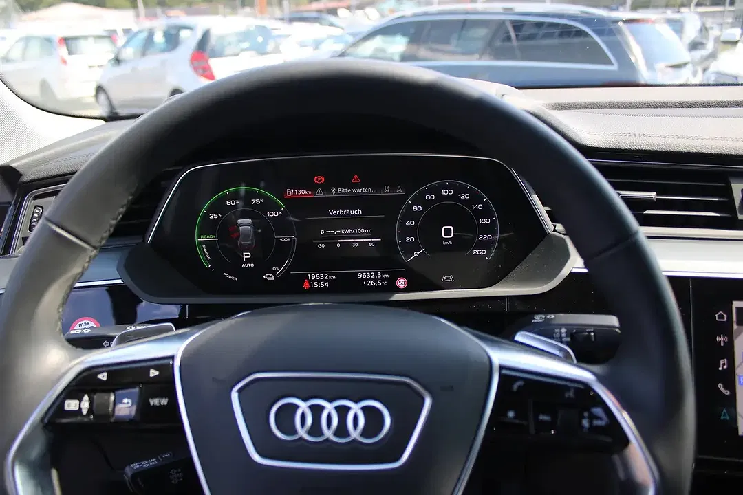 Audi e-tron - Thumbnail 17