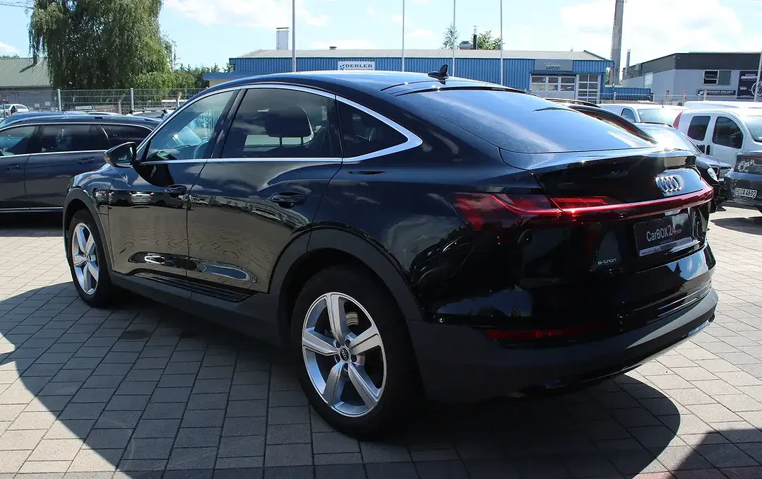 Audi e-tron - Thumbnail 5