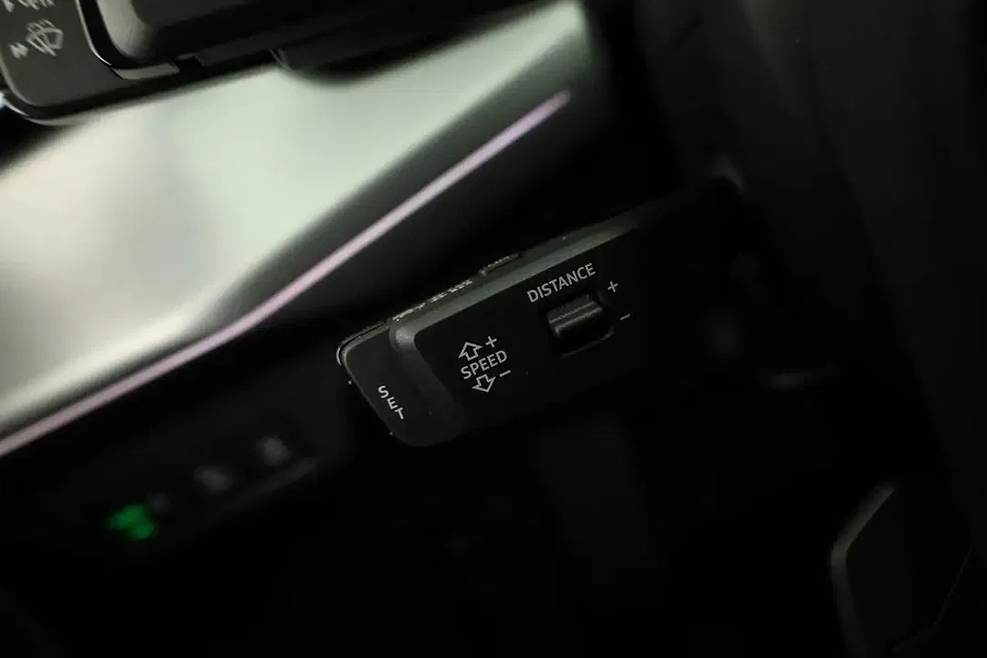 Audi Q3 - Thumbnail 10