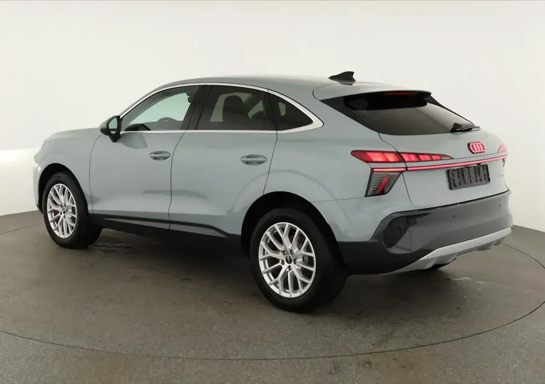 Audi Q3 - Thumbnail 4
