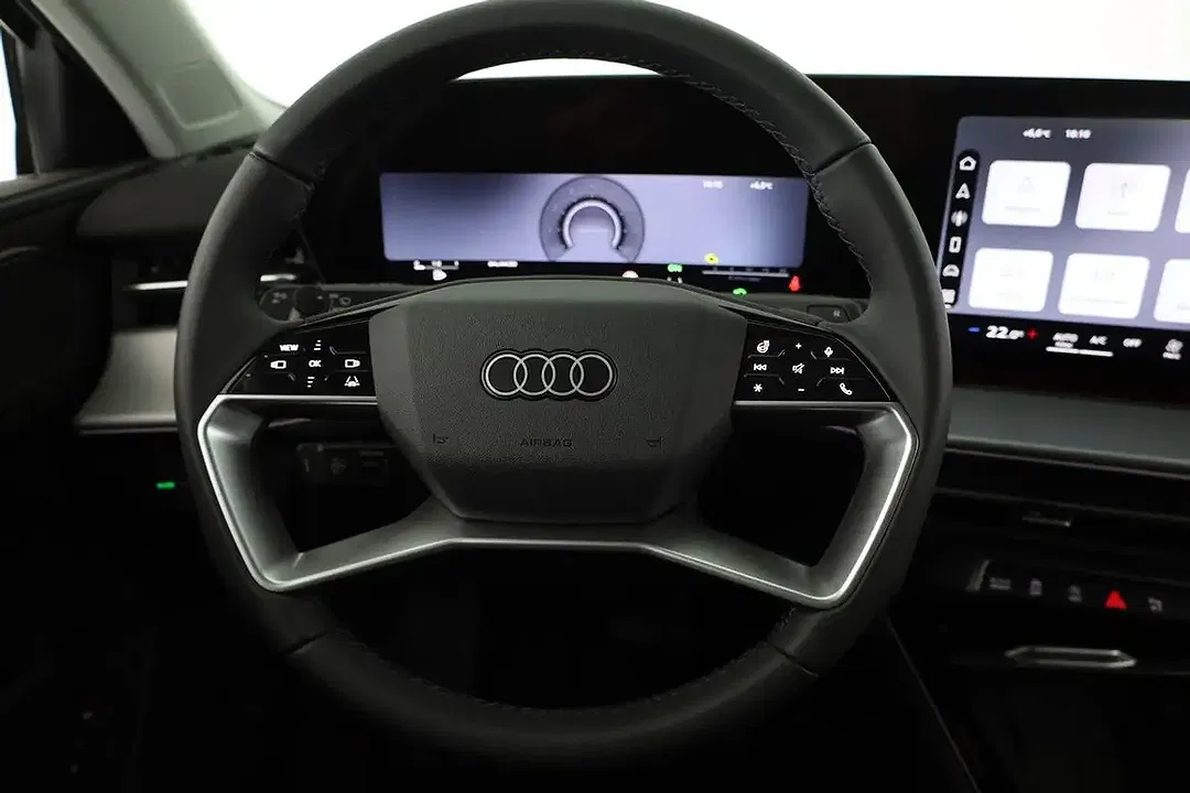 Audi Q3 - Thumbnail 6