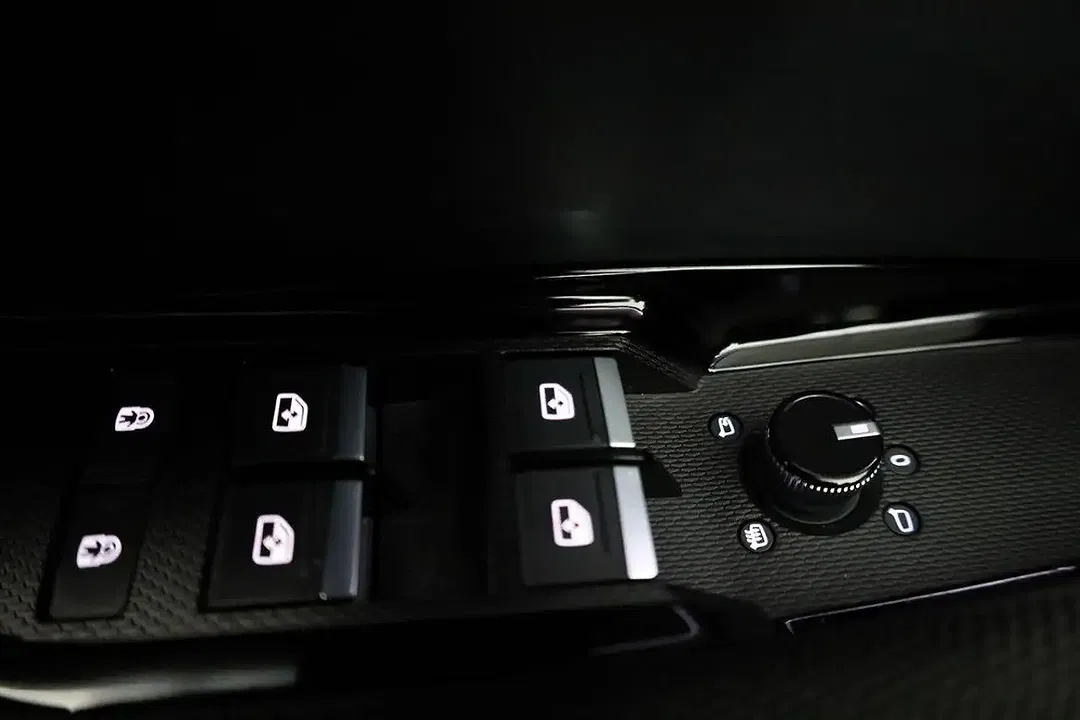 Audi Q3 - Thumbnail 8