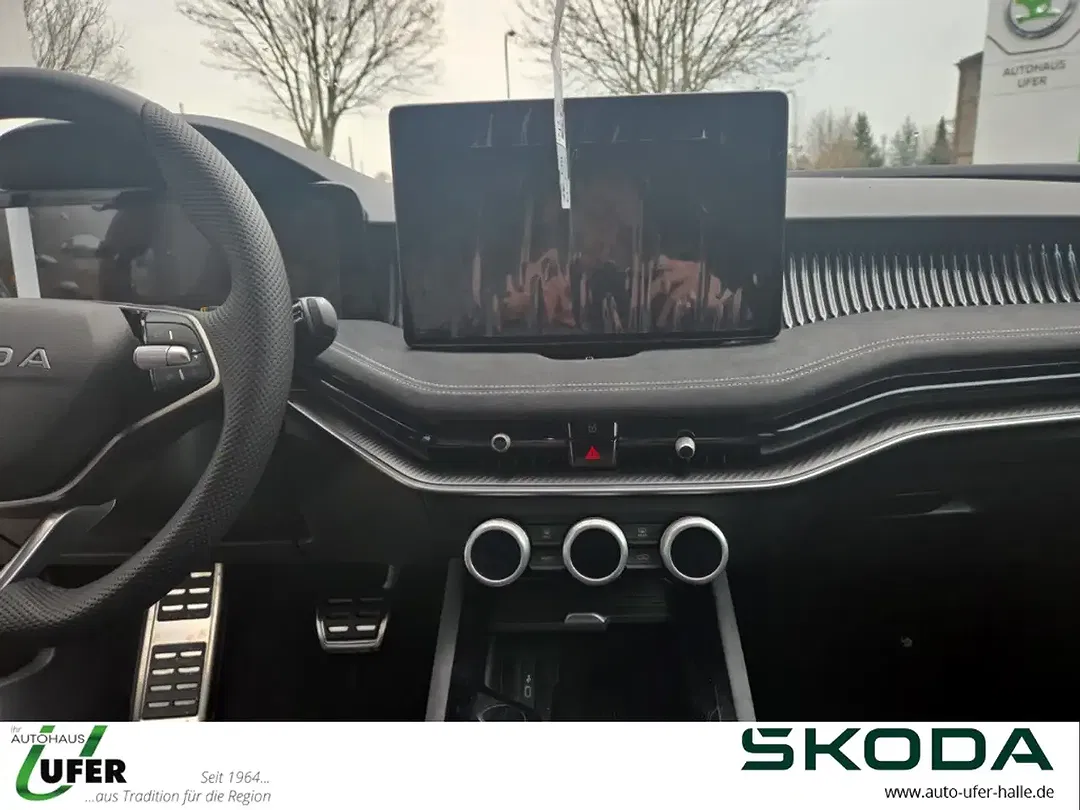 Skoda Superb - Thumbnail 11