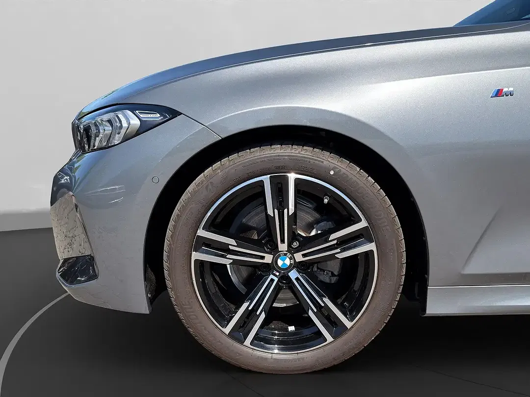 BMW 320 - Thumbnail 9