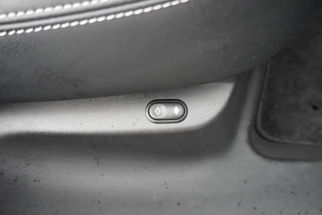 Land Rover Range Rover - Thumbnail 13