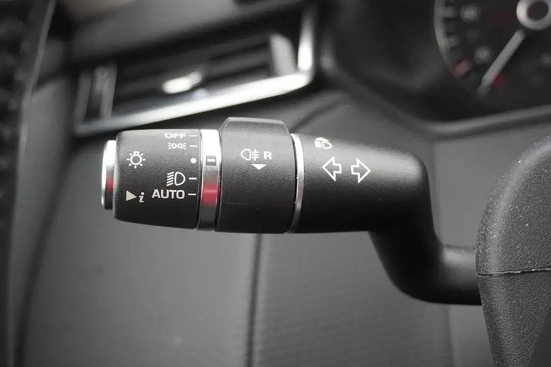 Land Rover Range Rover - Thumbnail 25