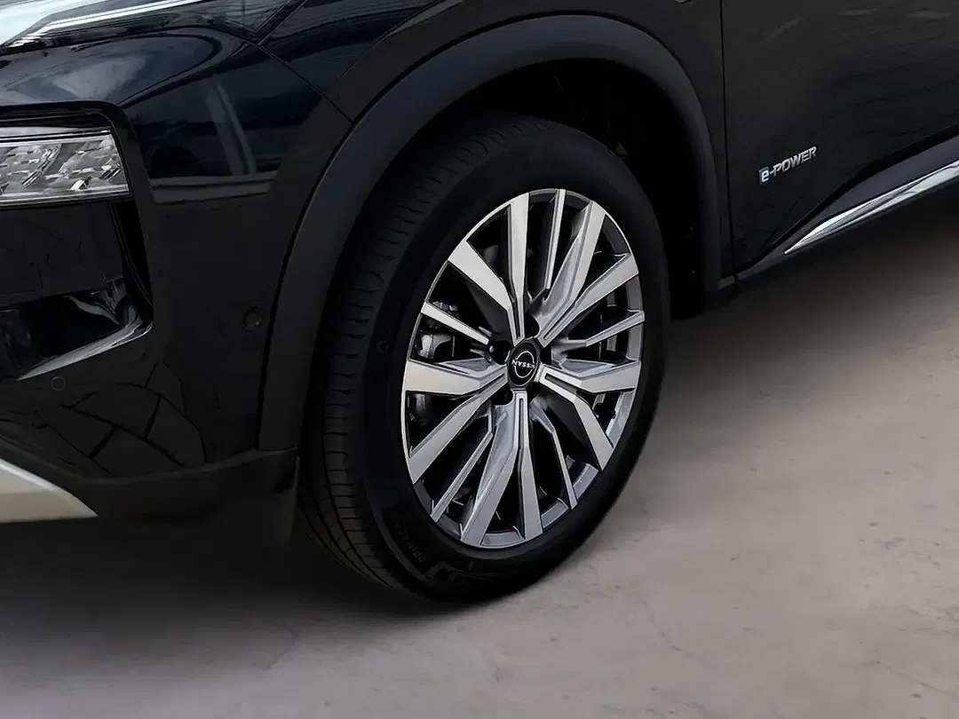 Nissan X-Trail - Thumbnail 11
